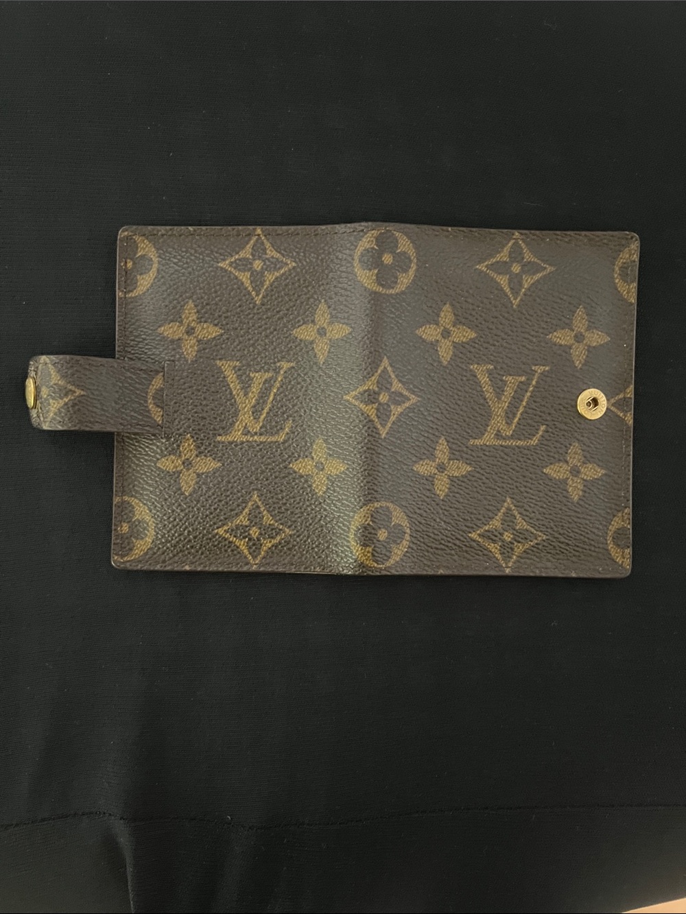 Authentic Louis Vuitton Monogram Card Holder - Picture 4 of 11